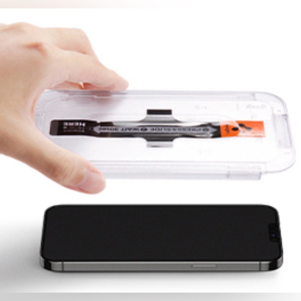 NWT SPIGEN TEMPERED GLASS PRIVACY SCREEN PROTECTORS - FOR iPHONE 14 PRO - 2 PACK - Picture 8 of 16